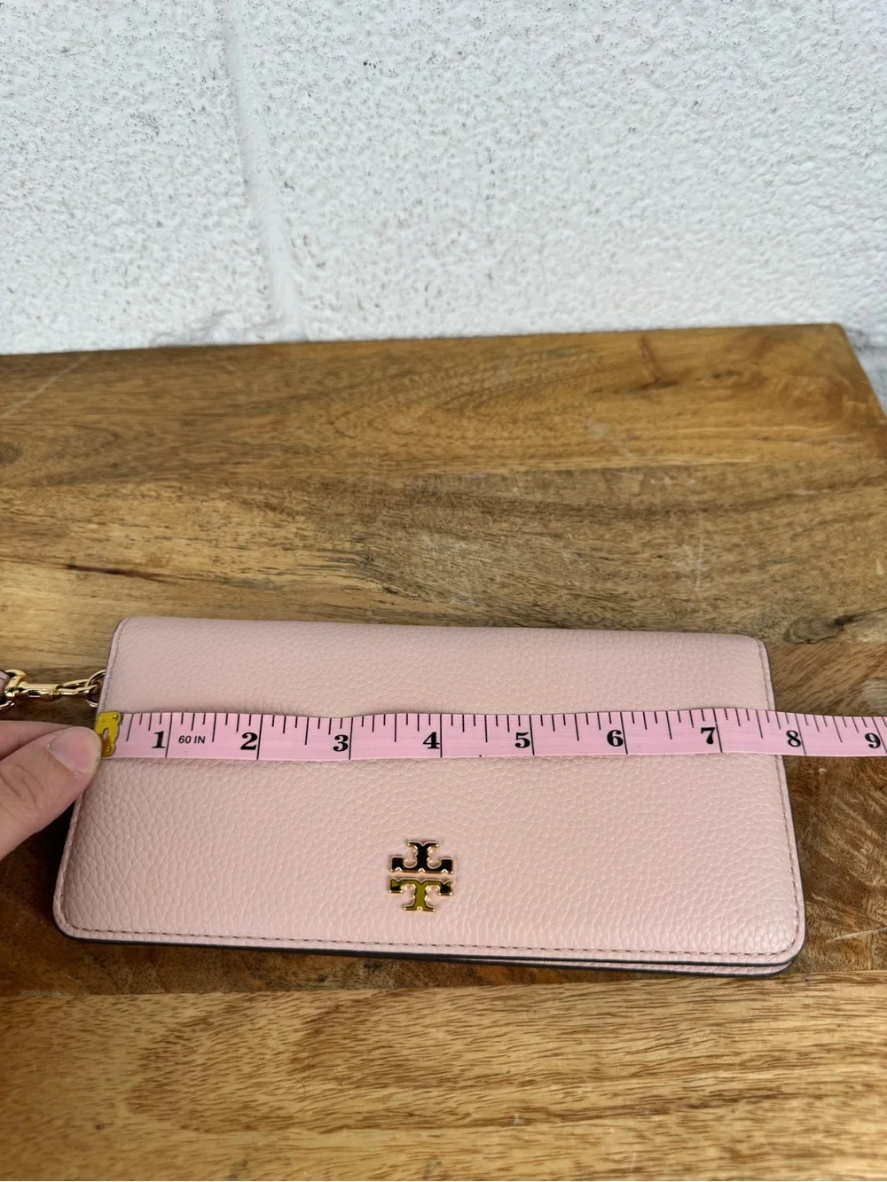Tory Burch Carter Slim Wristlet Envelope Wallet Shell Pink Leather